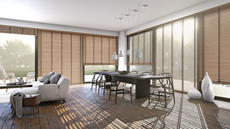 ΞΥΛΙΝΑ ΣΤΟΡΙΑ ΣΕ ΣΑΛΟΝΙ